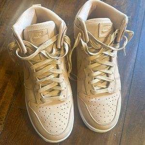 Nike Dunk High Premium Sneakers Women’s